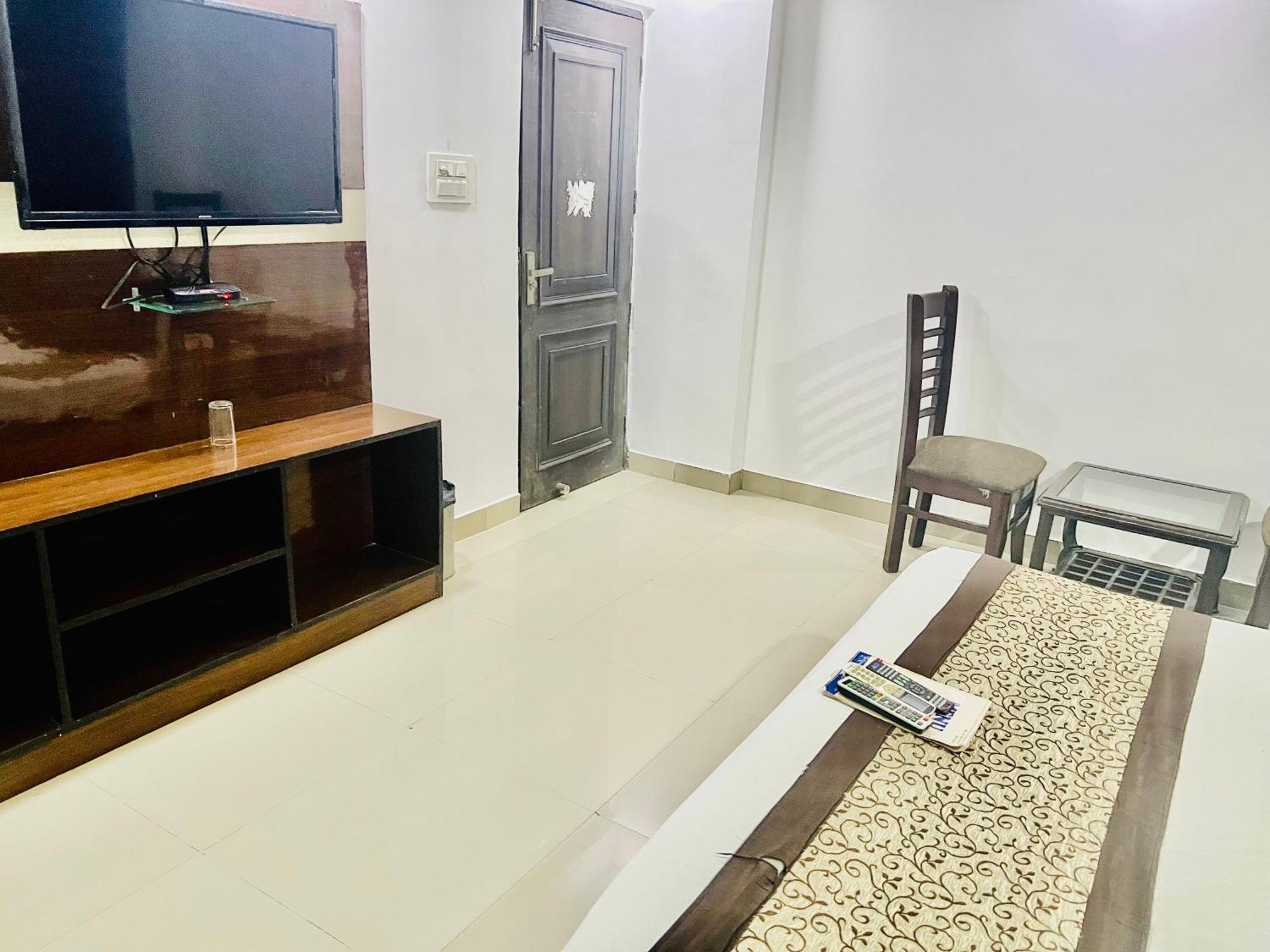 Hotel Új-Delhi Kültér fotó
