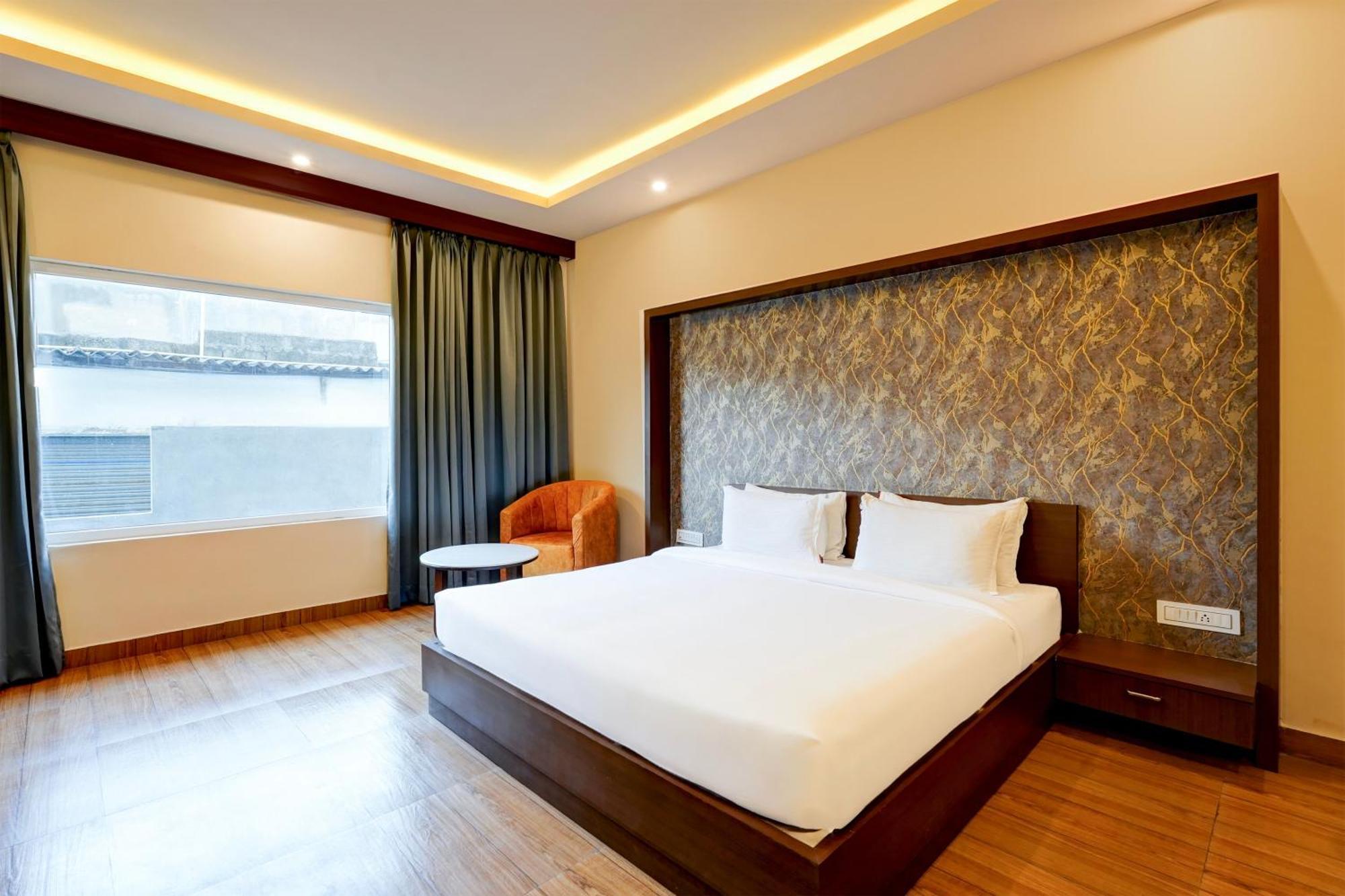 Hotel Új-Delhi Kültér fotó